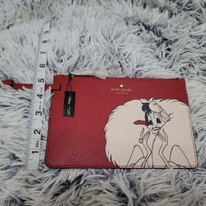 Kate Spade x Disney 101 Dalmatians Cruella Pouch / Wristlet / Clutch